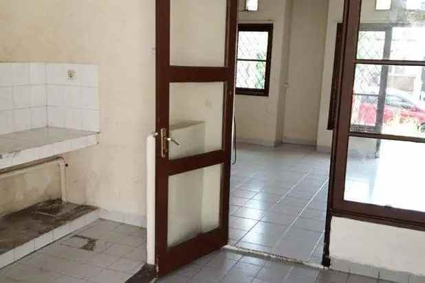 dijual rumah jl bougenville permai