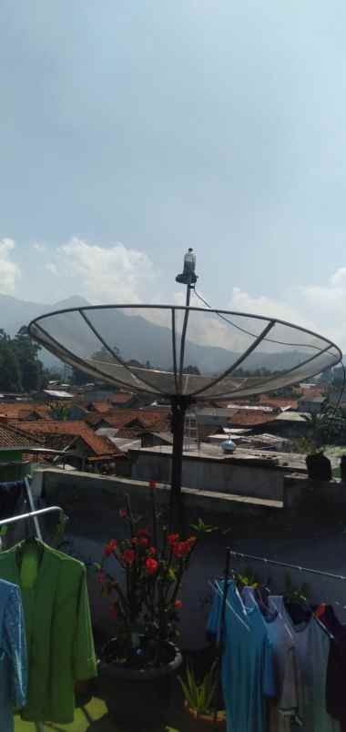 dijual rumah jl cihanjuang cimahi