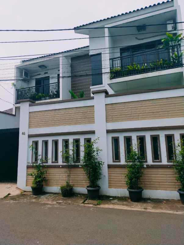 dijual rumah jl cilangkap raya kec