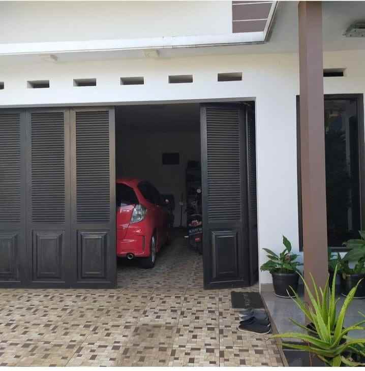 dijual rumah jl cilangkap raya kec
