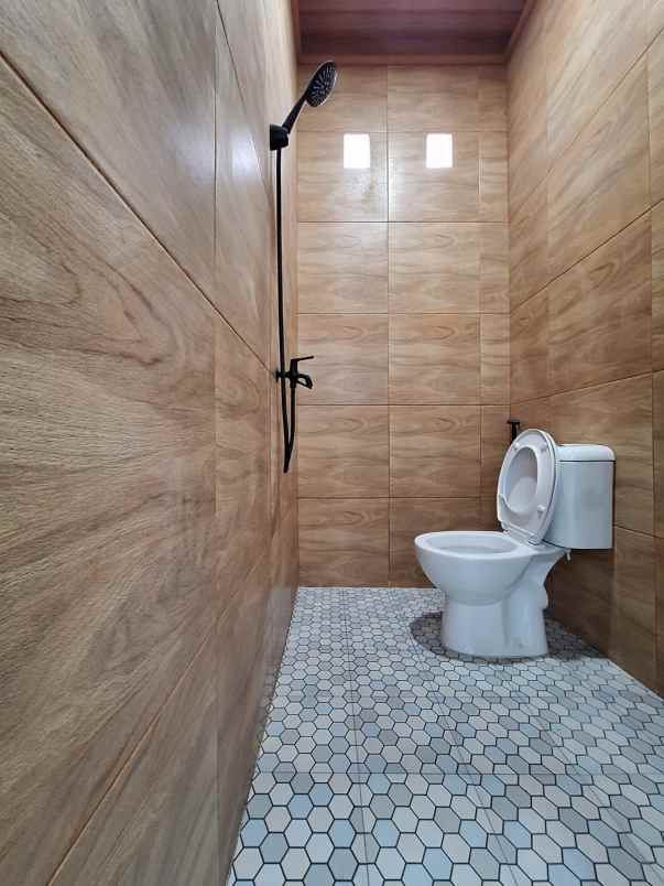 dijual rumah jl hos cokroaminoto ciledug