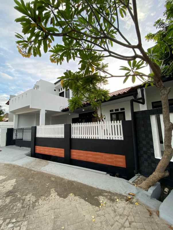dijual rumah jl hos cokroaminoto ciledug