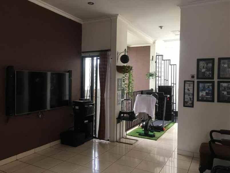 dijual rumah jl jalaprang