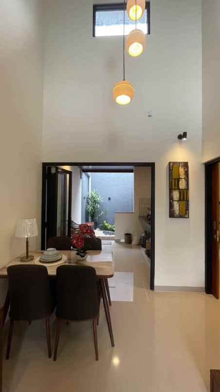 dijual rumah jl kaliurang km 11