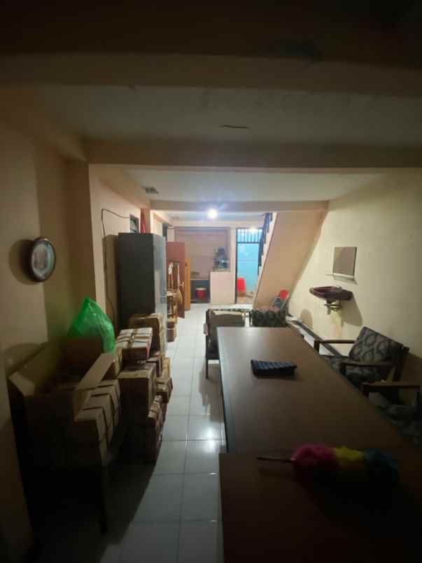 dijual rumah jl kaliurang km 7