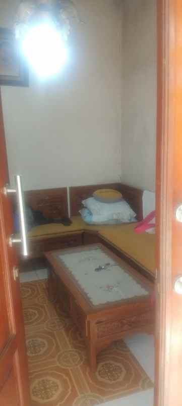 dijual rumah jl karet