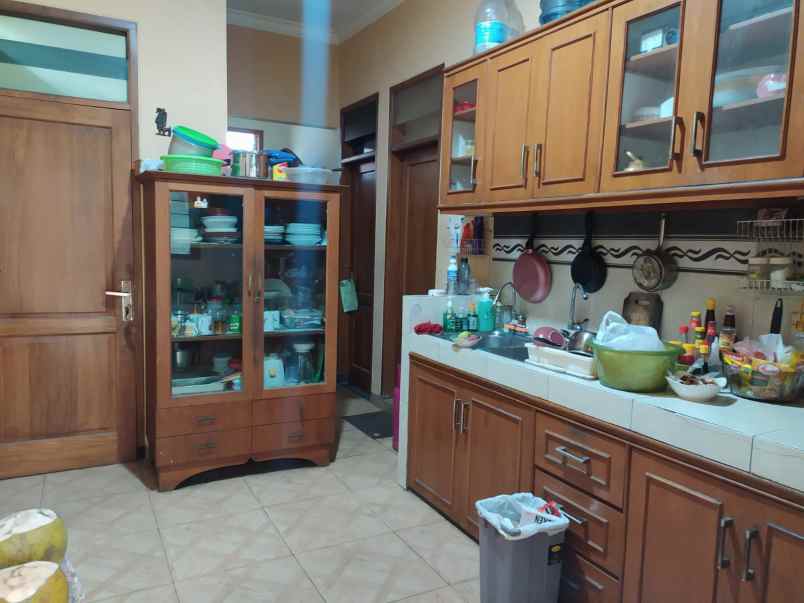 dijual rumah jl kota baru ciateul