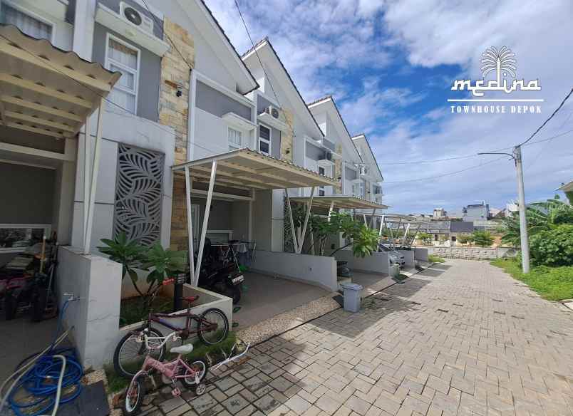 dijual rumah jl kramat asem 36b