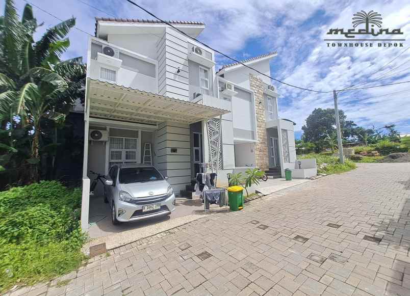 dijual rumah jl kramat asem 36b