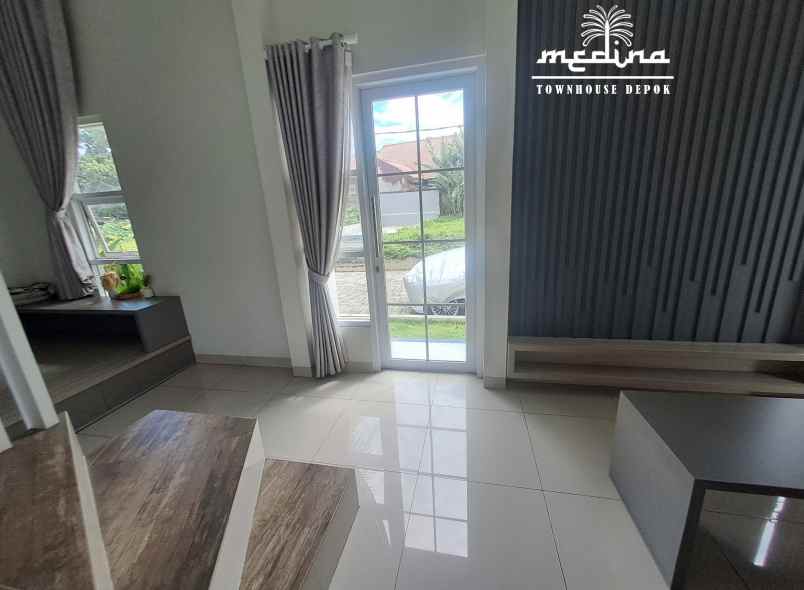 dijual rumah jl kramat asem 36b