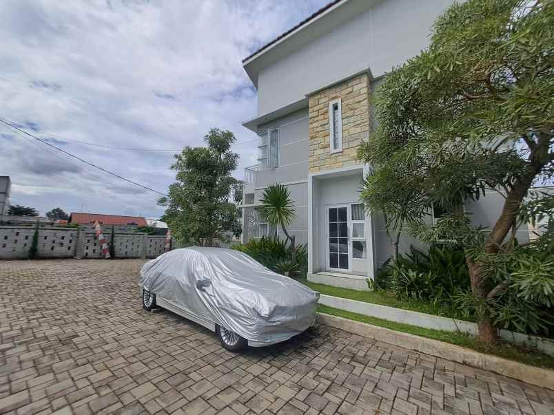 dijual rumah jl kramat asem no 36