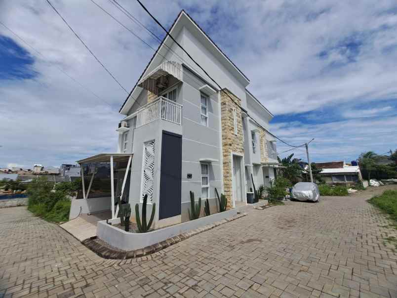 dijual rumah jl kramat asem no 36