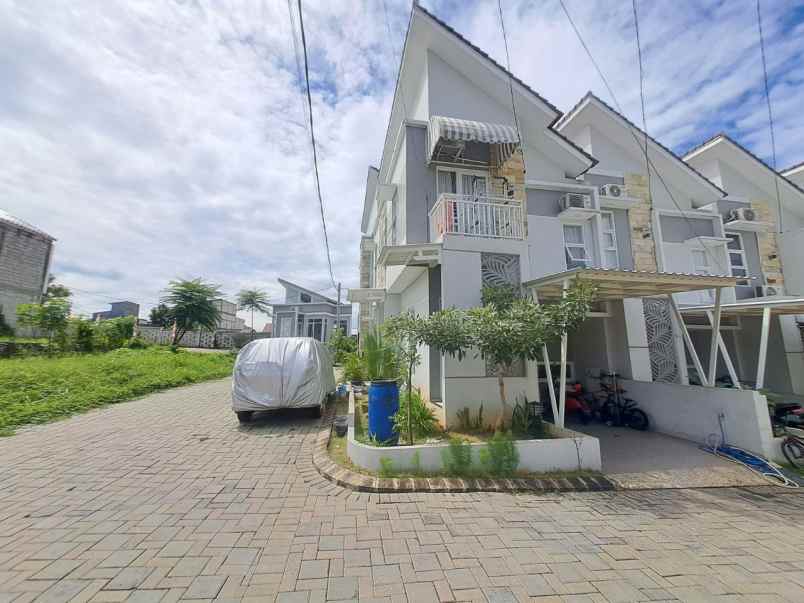 dijual rumah jl kramat asem no 36