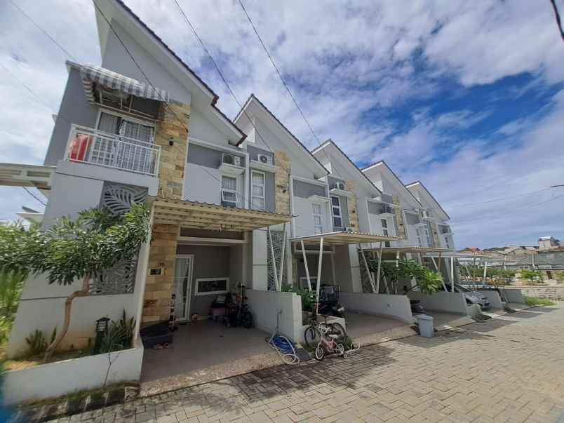dijual rumah jl kramat asem no 36b
