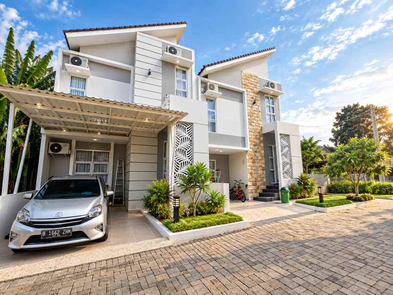 dijual rumah jl kramat asem no 36b