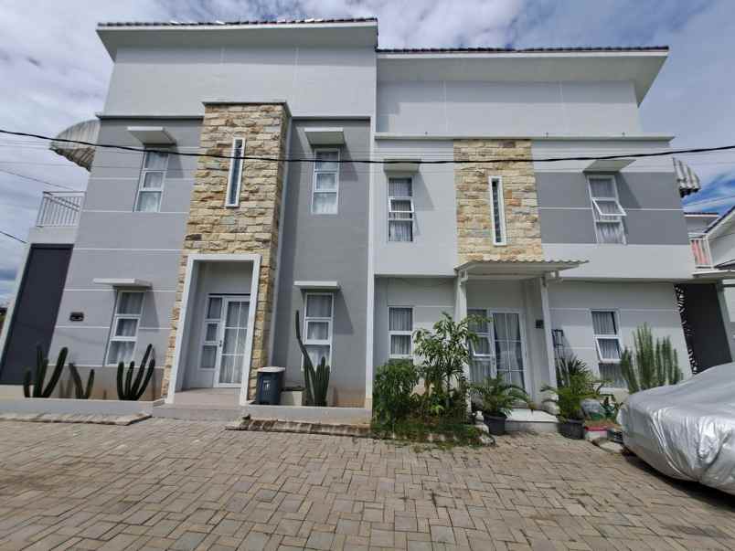 dijual rumah jl kramat asem no 36b