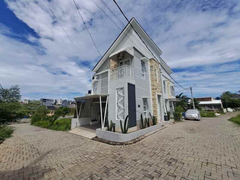 dijual rumah jl kramat asem no 36b