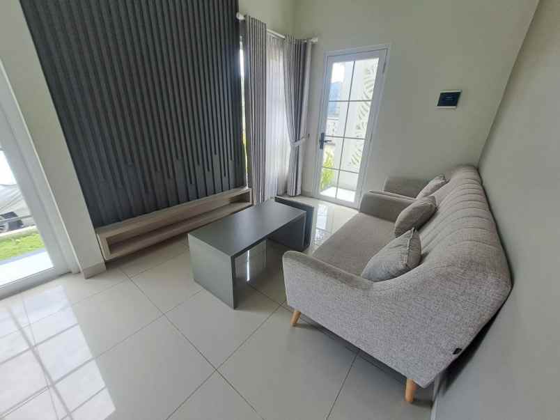 dijual rumah jl kramat asem no 36b