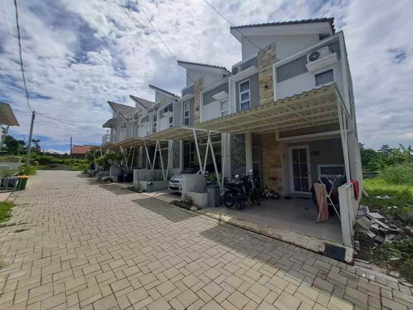 dijual rumah jl kramat asem no 36b