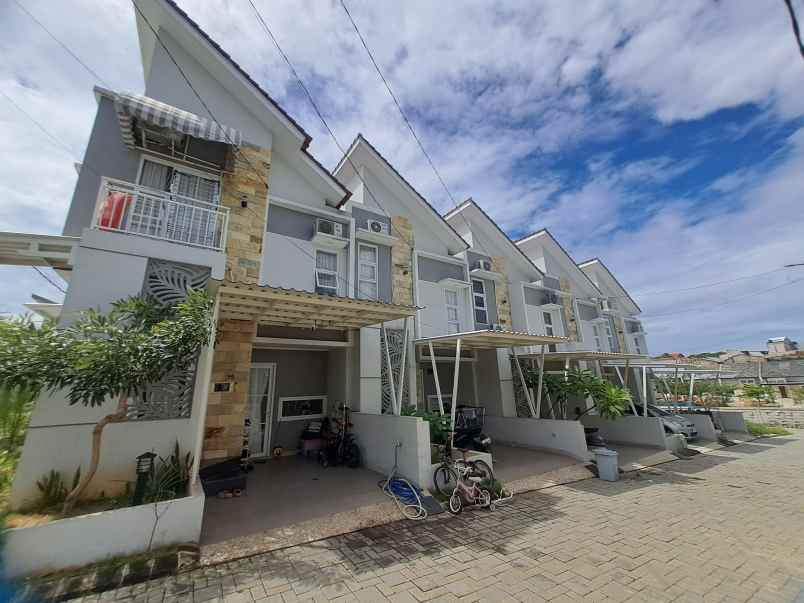 dijual rumah jl kramat asem no 36b
