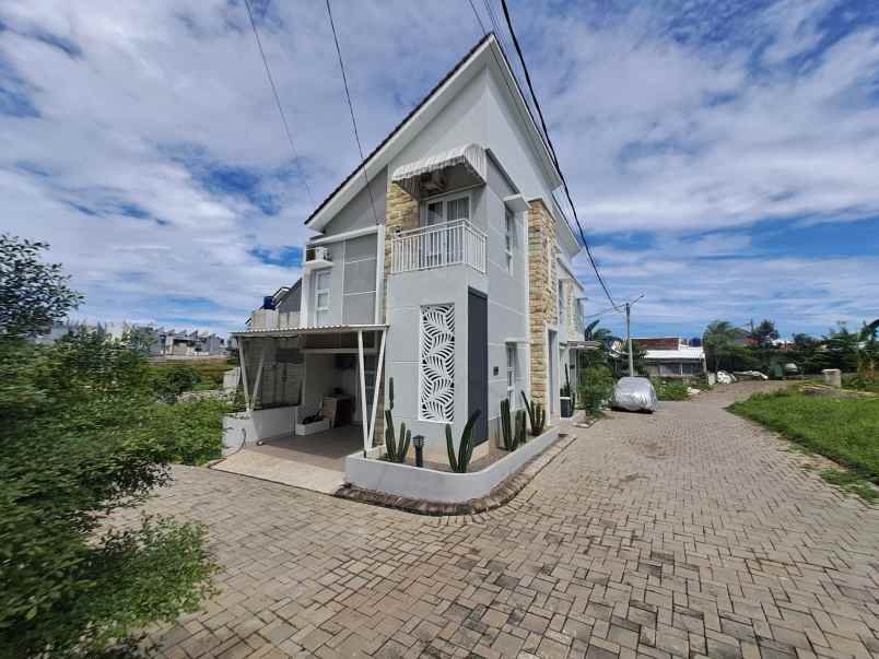 dijual rumah jl kramat asem no 36b