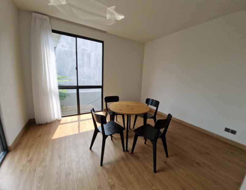 dijual rumah jl lebak bulus raya