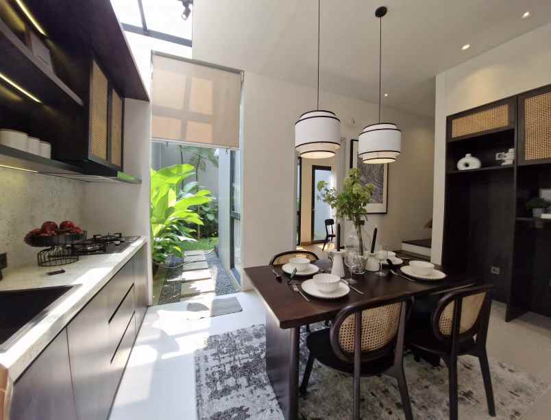 dijual rumah jl lebak bulus raya