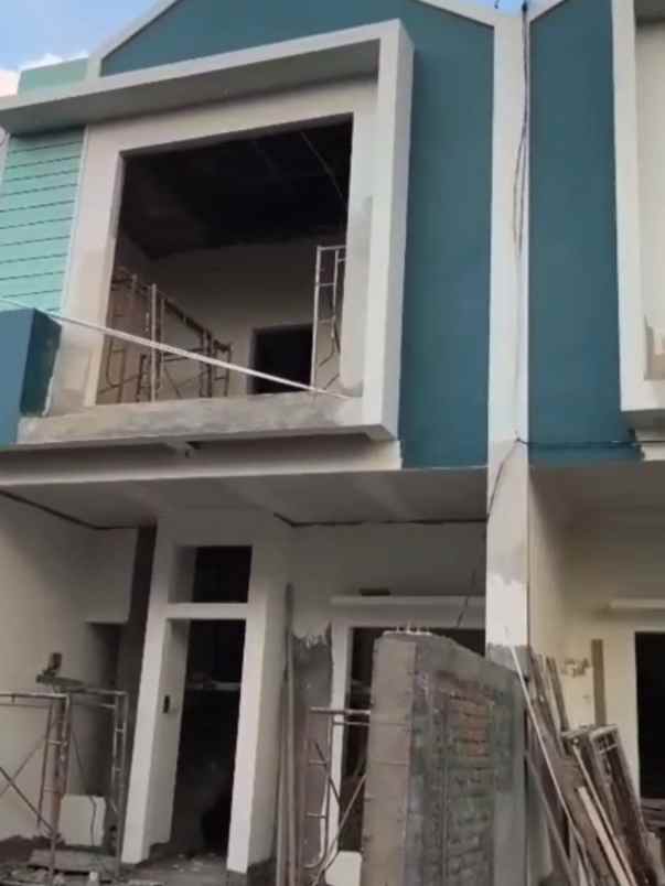 dijual rumah jl lebak indah