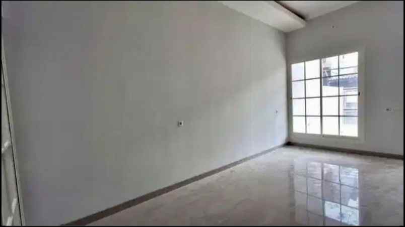 dijual rumah jl lebak indah