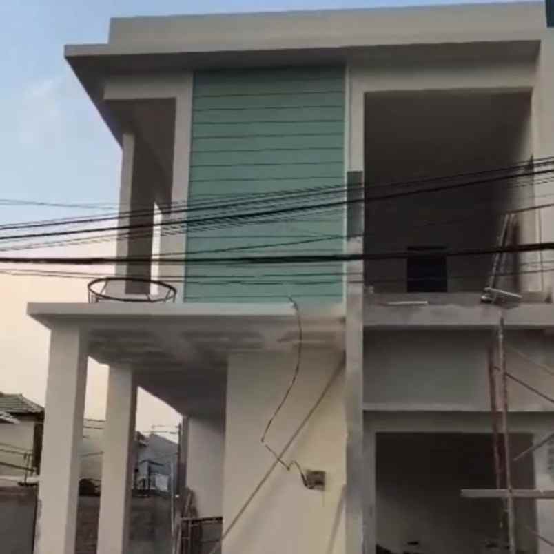 dijual rumah jl lebak indah