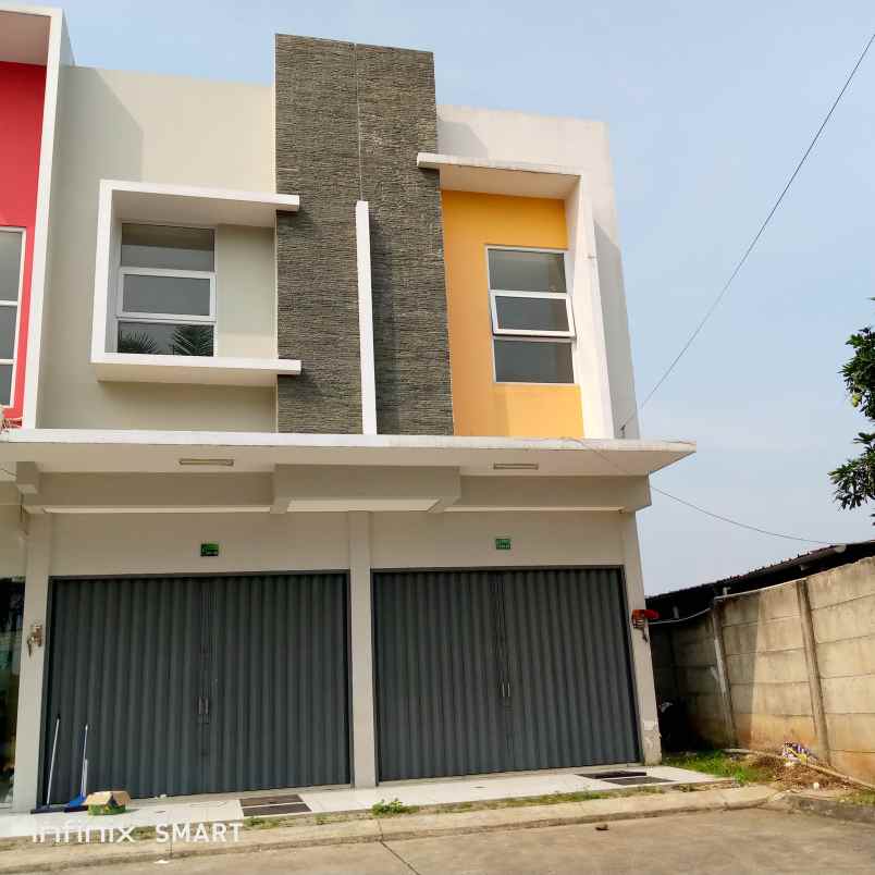 dijual rumah jl lkr selatan suradita