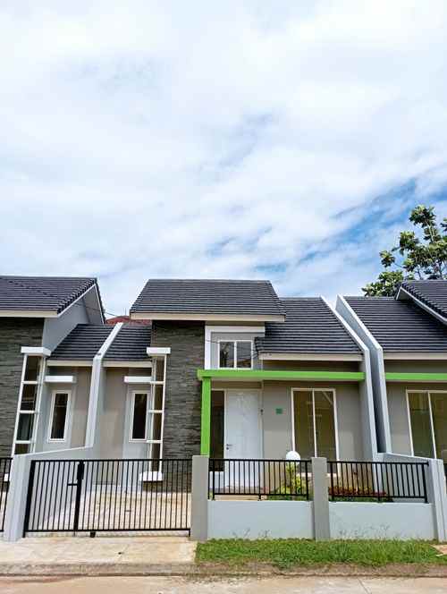 dijual rumah jl lkr selatan suradita