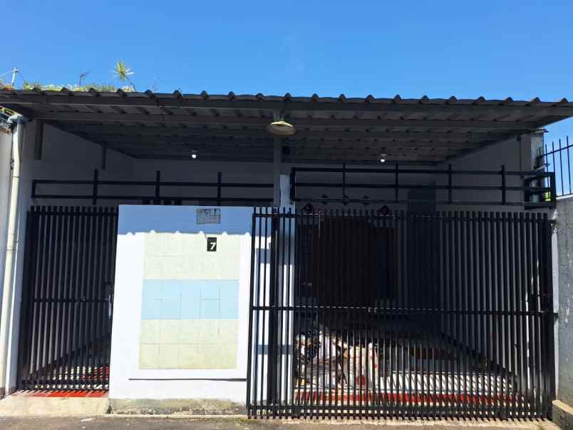 dijual rumah jl marga asri ciwastra