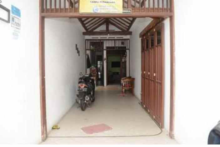 dijual rumah jl masjid al akhyar