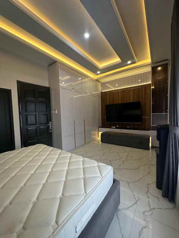 dijual rumah jl pagujaten