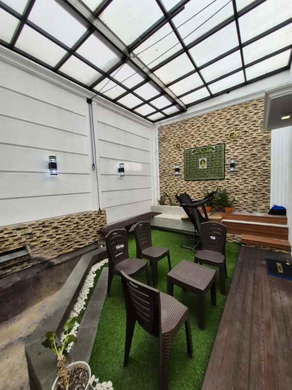 dijual rumah jl pagujaten