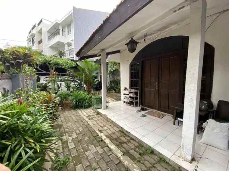 dijual rumah jl pancoran timur