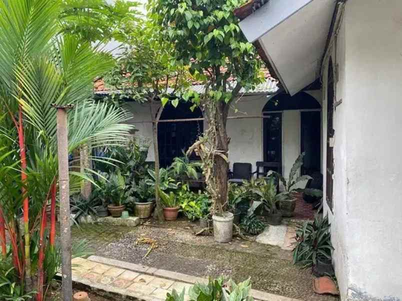 dijual rumah jl pancoran timur
