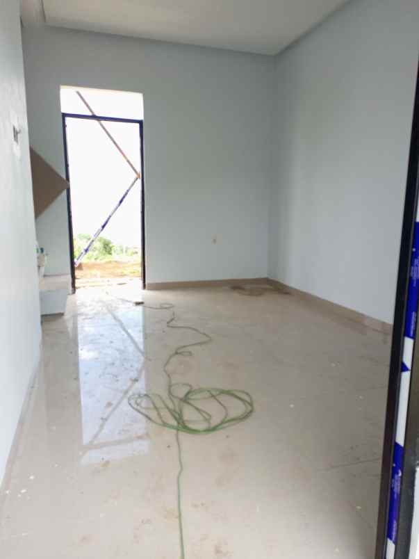 dijual rumah jl pasirembe