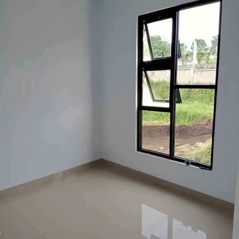 dijual rumah jl pasirembe