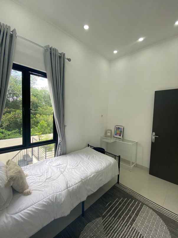 dijual rumah jl rambutan iii