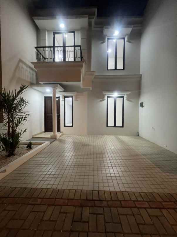 dijual rumah jl ratna raya jatibening