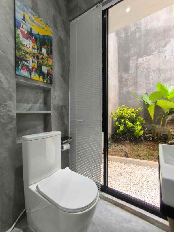 dijual rumah jl raya hankam jatiranggon