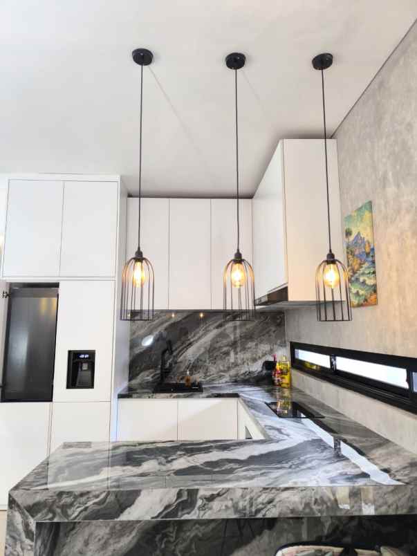 dijual rumah jl raya hankam jatiranggon