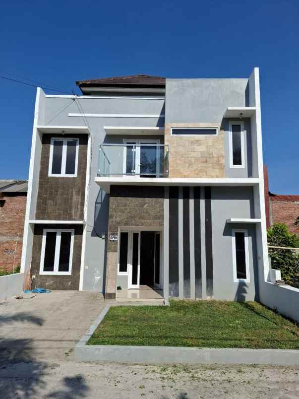dijual rumah jl raya sobo desa ngasem