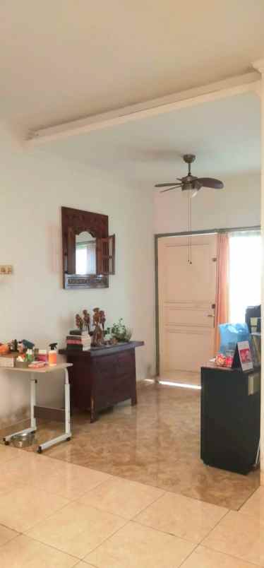 dijual rumah jl salam cijantung