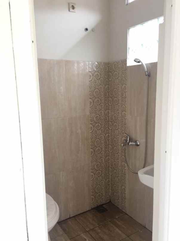 dijual rumah jl sersan bajuri no 99