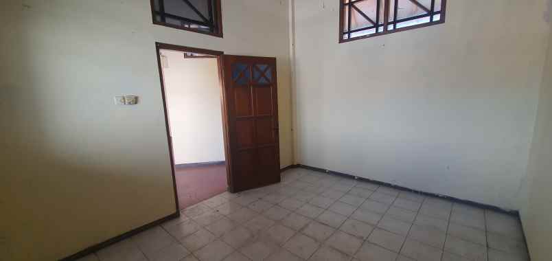 dijual rumah jl slamet riyadi rt 002 rw