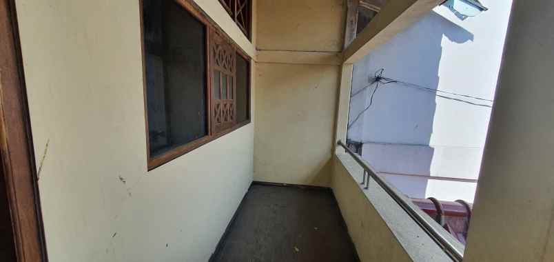 dijual rumah jl slamet riyadi rt 002 rw