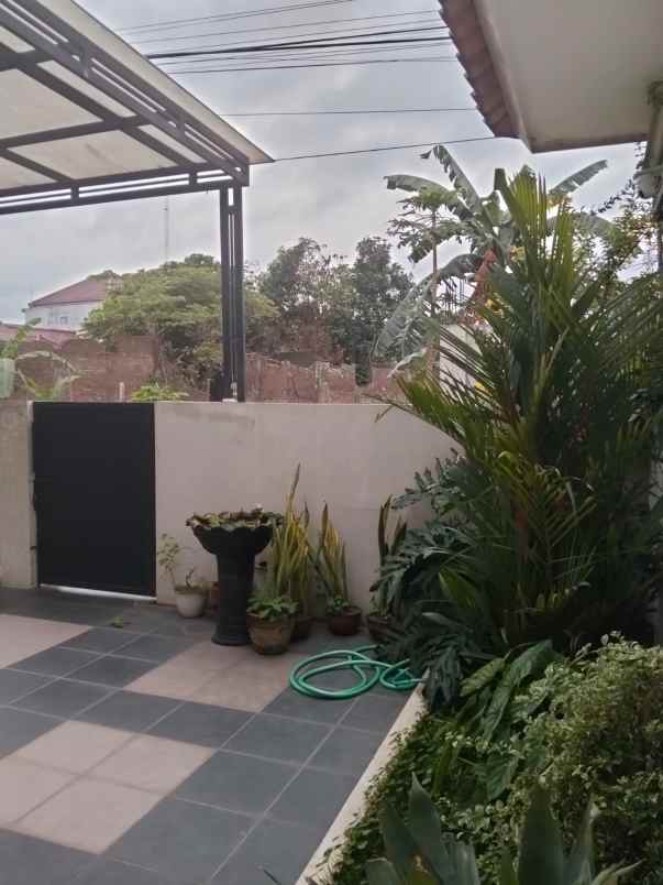 dijual rumah jl sumberan soragan